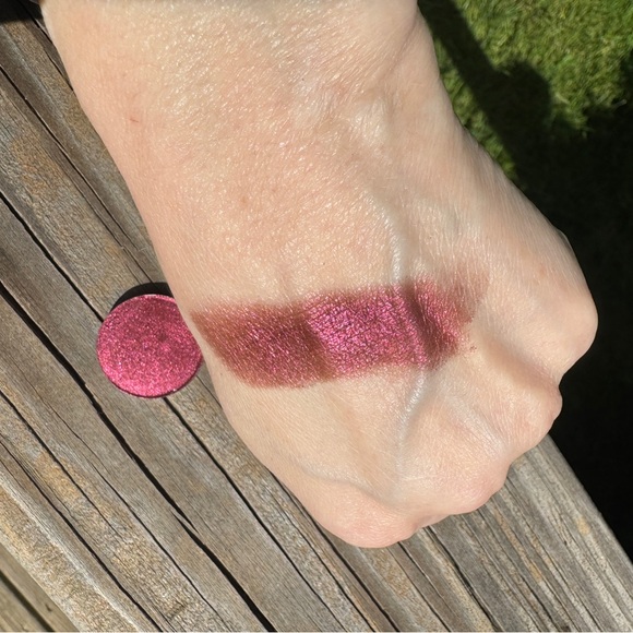 Copacetic Cosmetics Akiko Metallic Shadow - Picture 12 of 15